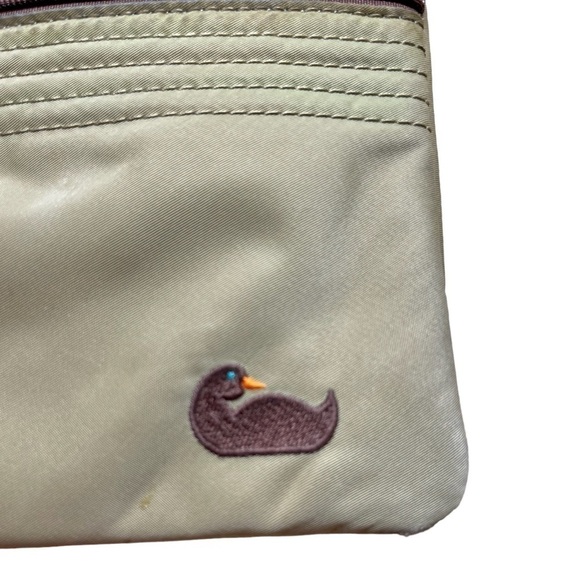 DOONEY & BOURKE, CROSSBODY BAG. NYLON EXTERIOR WITH BROWN LEATHER TRIM. - Picture 5 of 8